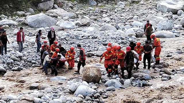 习近平对四川甘孜泸定县6.8级地震作出重要指示