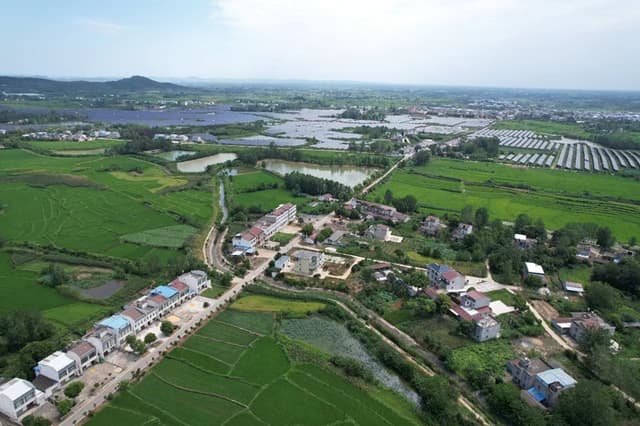 湖北天龙村：从穷乡僻壤变身和美山村