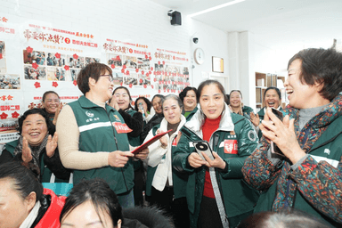 成都市成华区东林社区：善网织就幸福网 红花映亮治理路