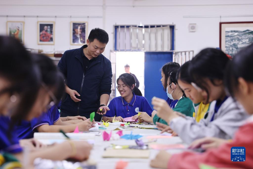 海南万宁：花样社团丰富校园生活