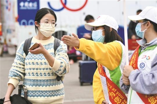 广东：雷锋精神薪火相传 志愿服务蔚然成风